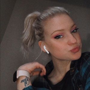 Meet your Posher, Mik